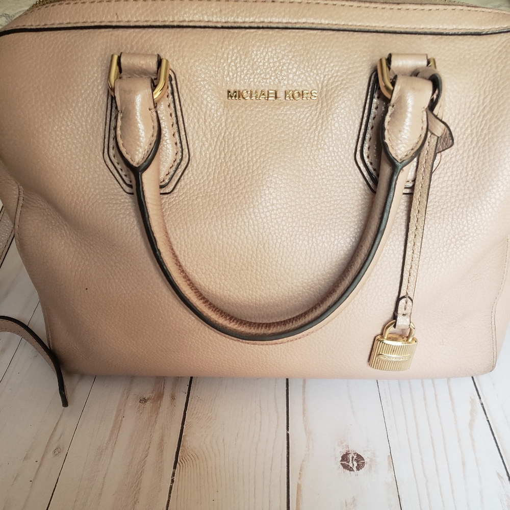 Micheal Khors Handbag